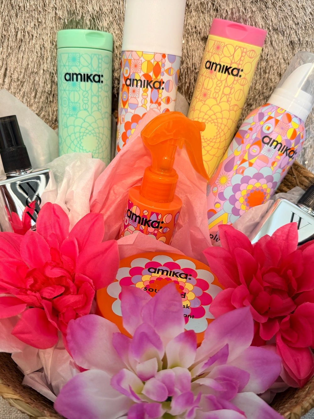 amika Bright Floral Travel Hair Set — Pink, Orange, Turquoise